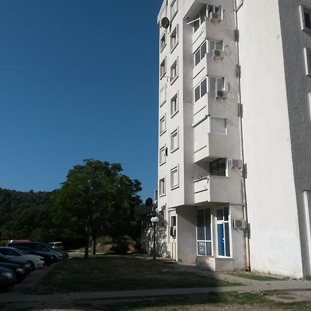 Apartment Tijana Sutomore Exterior photo