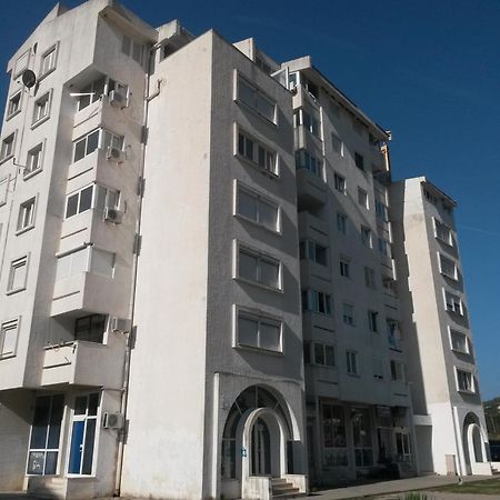 Apartment Tijana Sutomore Exterior photo